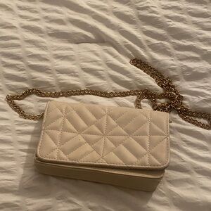 Elegant Cream Quilted Chain Bag
